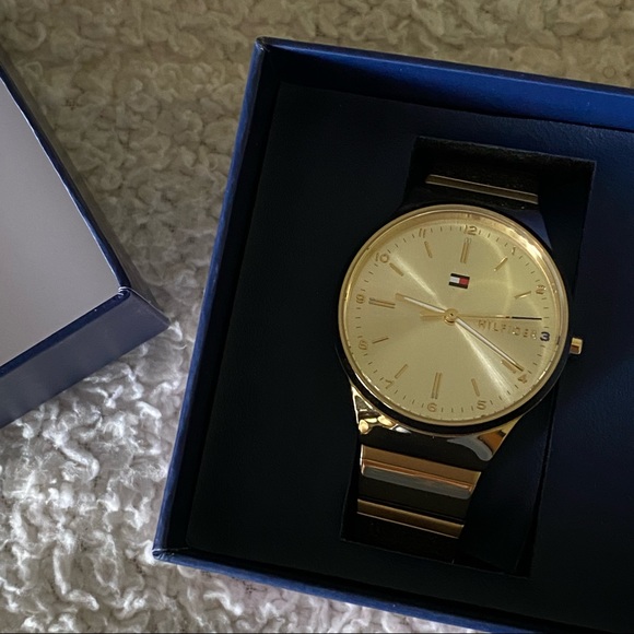 Tommy Hilfiger Unisex Gold Watch - Picture 2 of 7